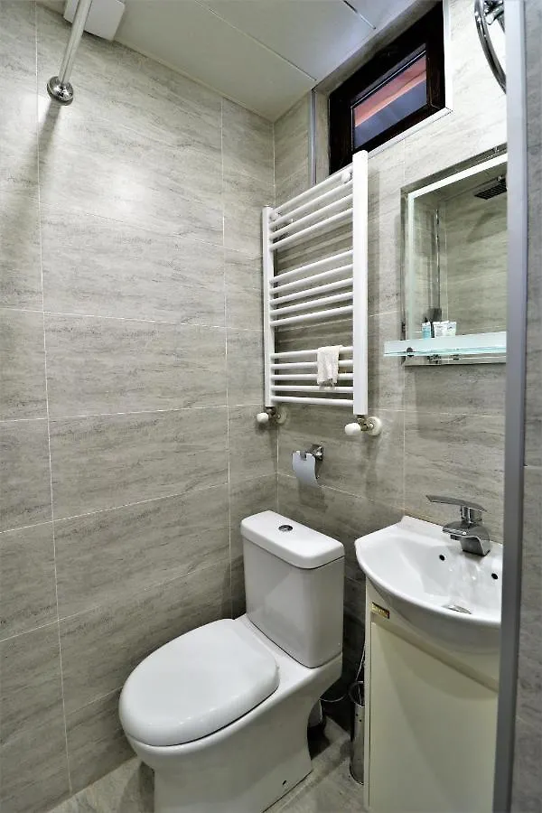 Apartment On Gudiashvili 트빌리시